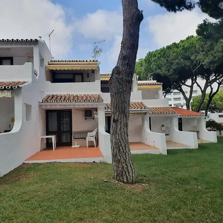 펜션 Aldeia Acoteias *